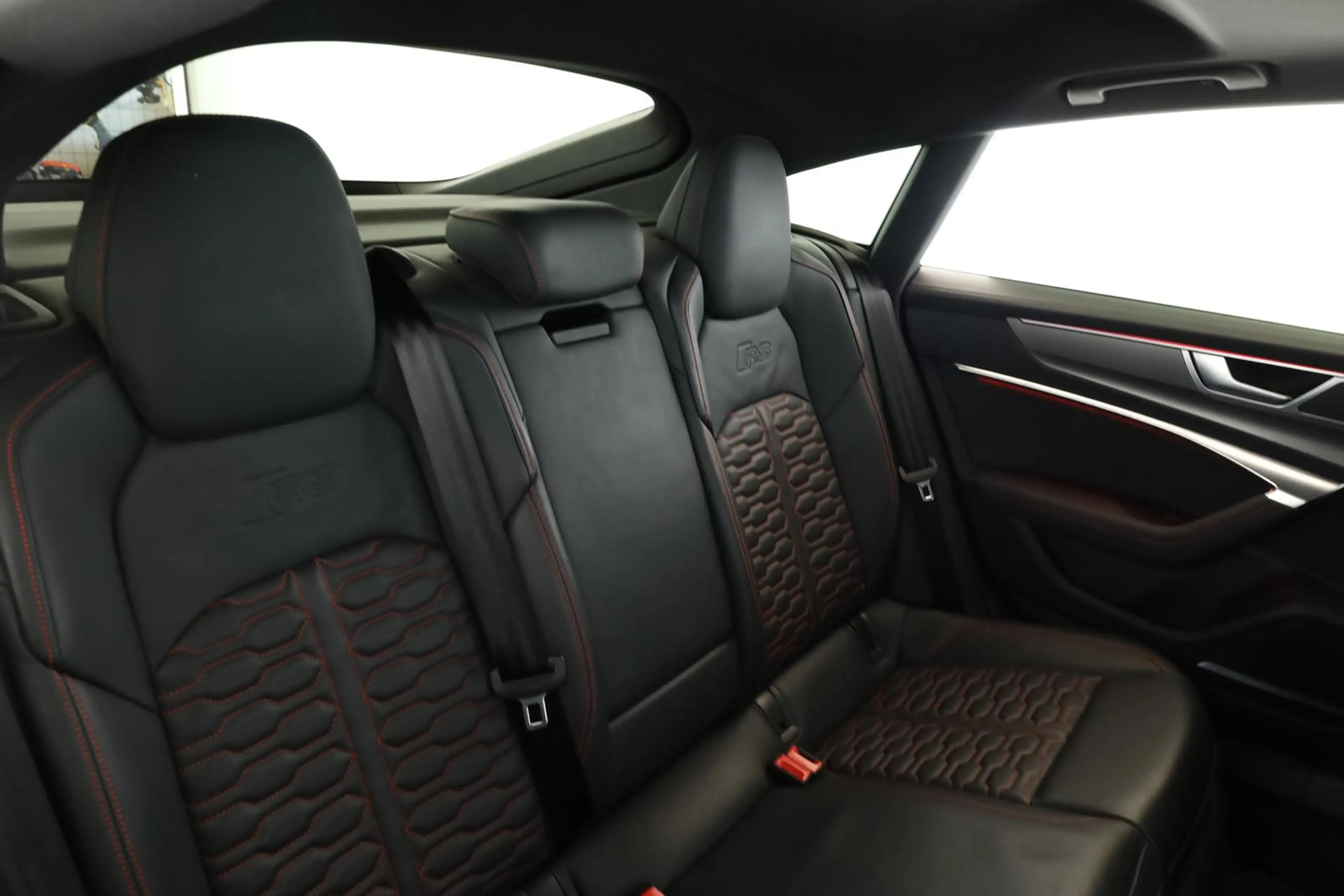 Audi RS7 Sportback performance Leder Laser Pano RS 22 — photo 10