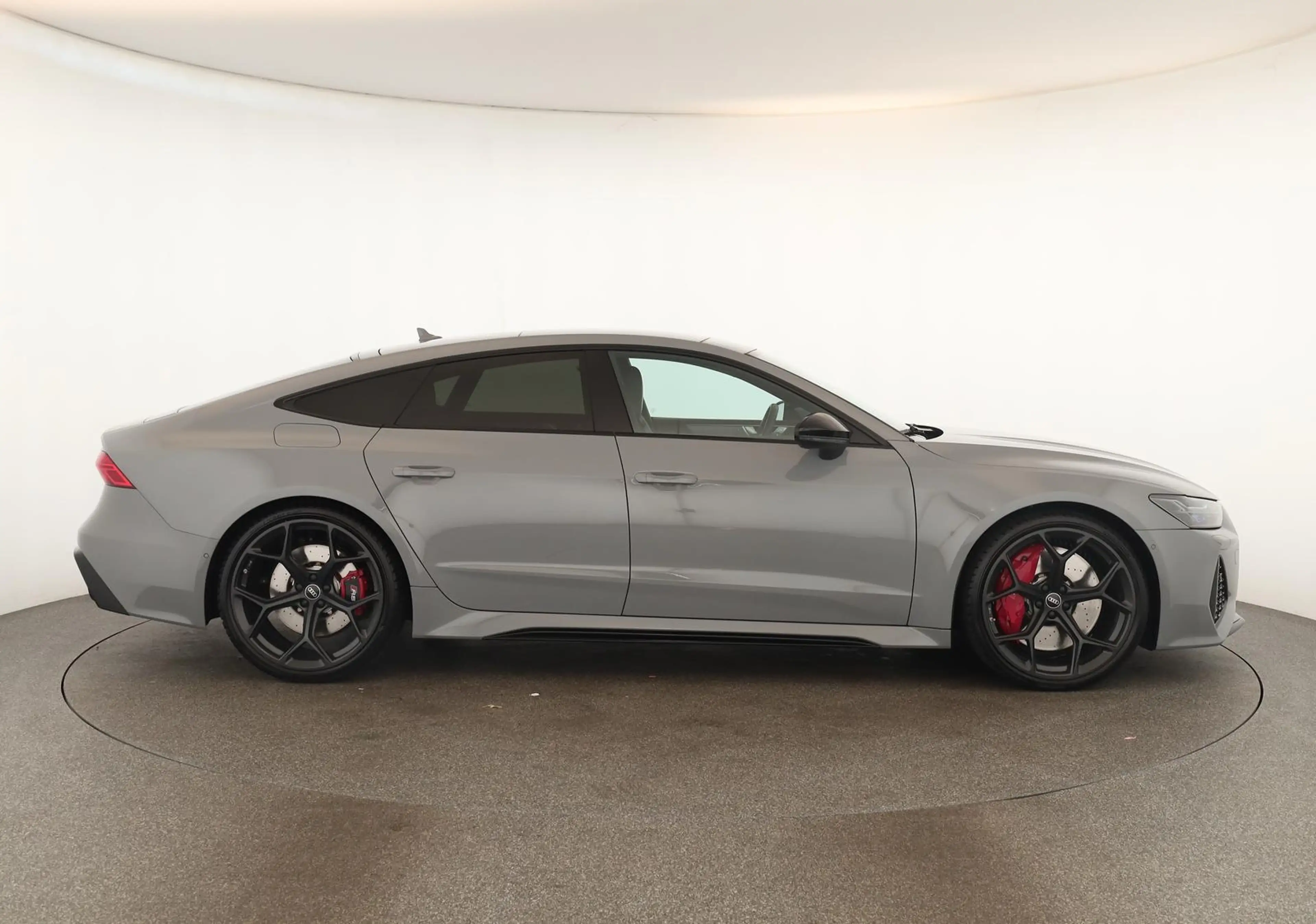 Audi RS7 Sportback performance Leder Laser Pano RS 22 — photo 4