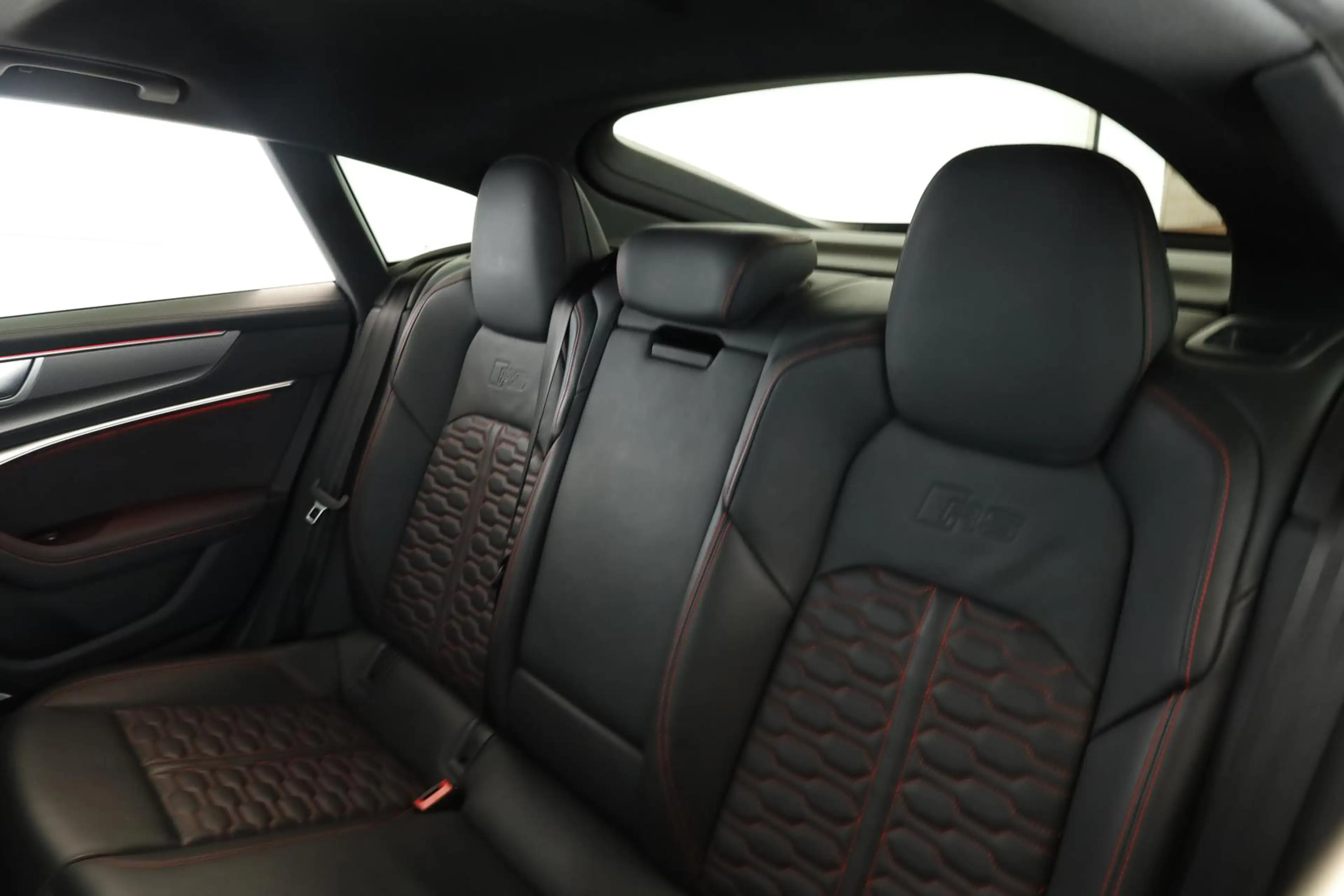 Audi RS7 Sportback performance Leder Laser Pano RS 22 — photo 11