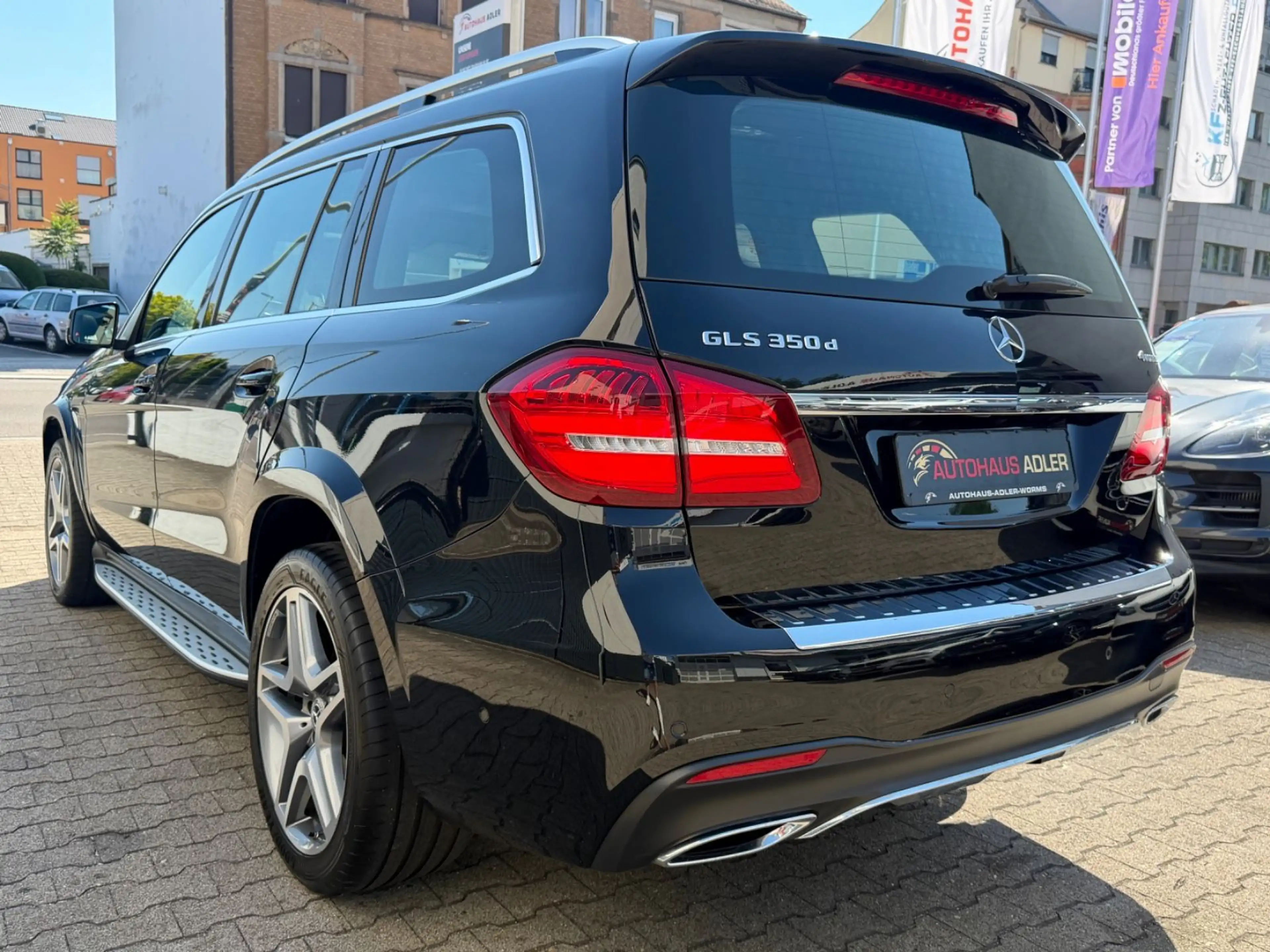 Mercedes-Benz GLS 350 d 4M*AMG-LINE*1HD*7SITZ*HUD*AHK*PANO*360° — photo 11