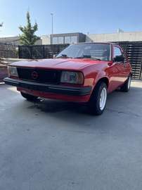 opel ascona b