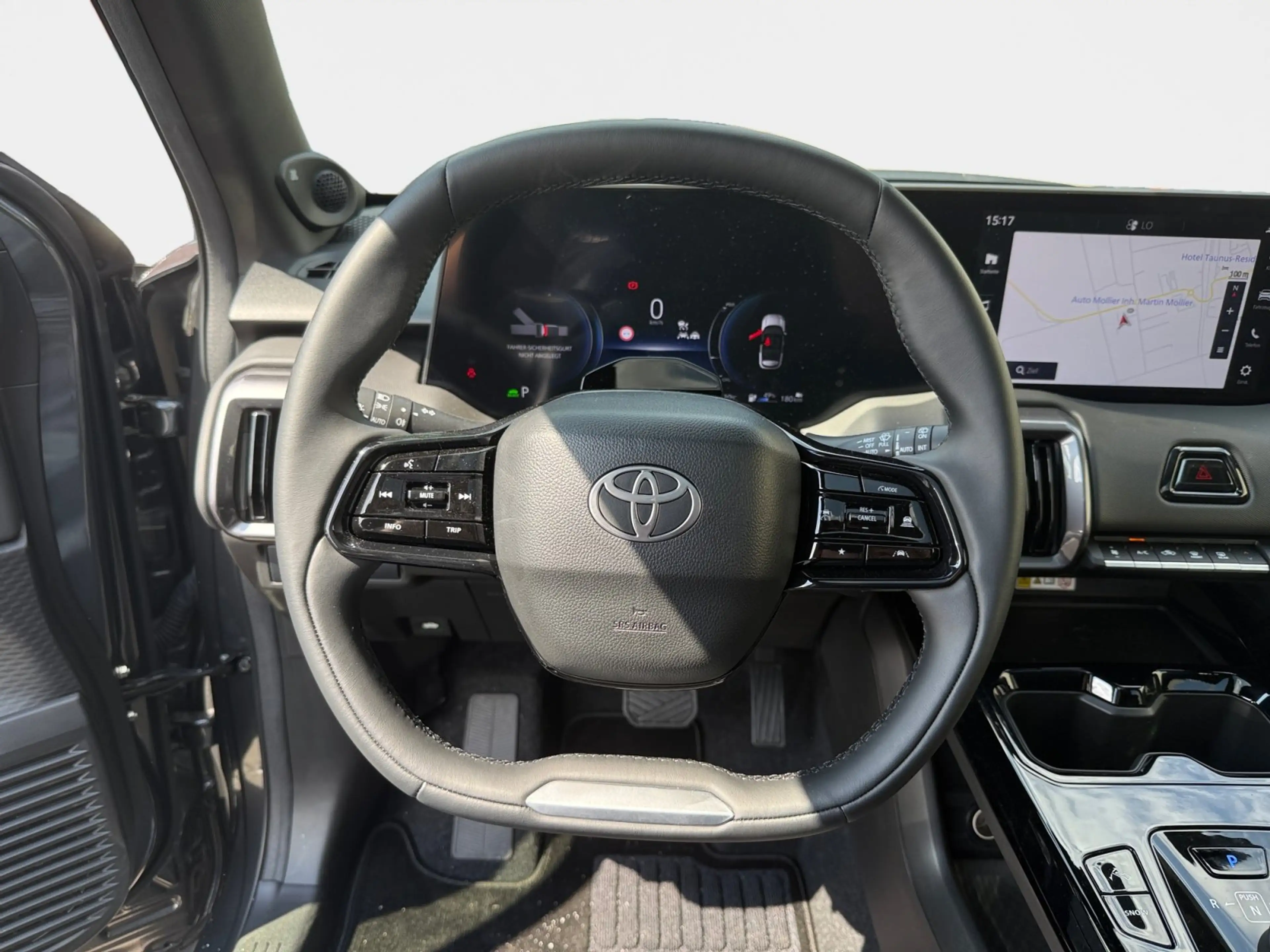 Toyota Urban Cruiser BEV 4x2 Lounge 128 kW 360 ACC AUT — photo 14