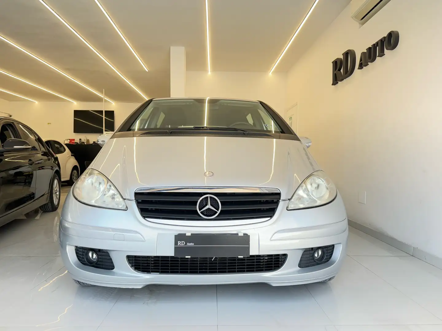 Mercedes-Benz A 150 Avantgarde automatica okneopatentati Grigio - 2