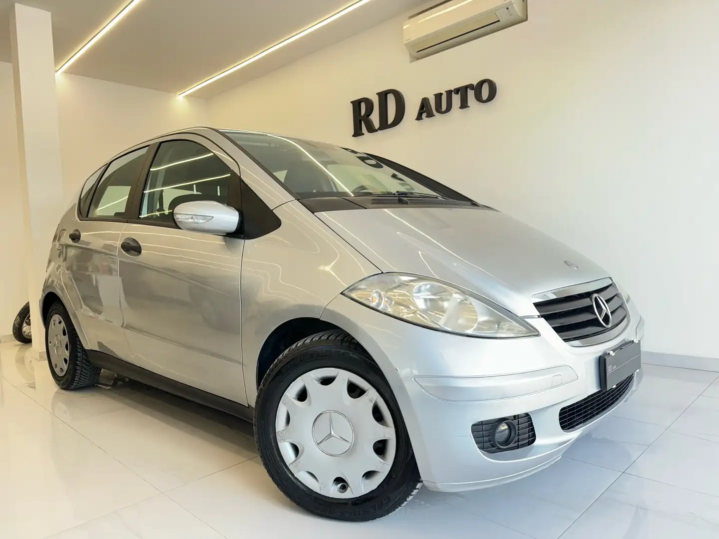 Mercedes-Benz A 150 Avantgarde automatica okneopatentati Grigio - 1