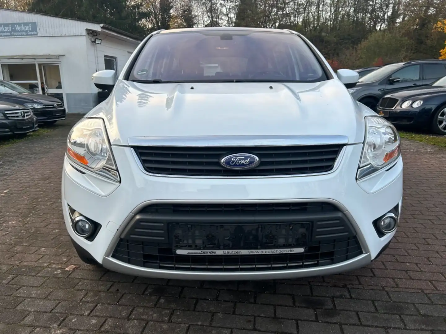 Ford Kuga 2.0 TDCI 4x4 *Pano*Keyless*Bhz. Front*Euro5 Weiß - 2