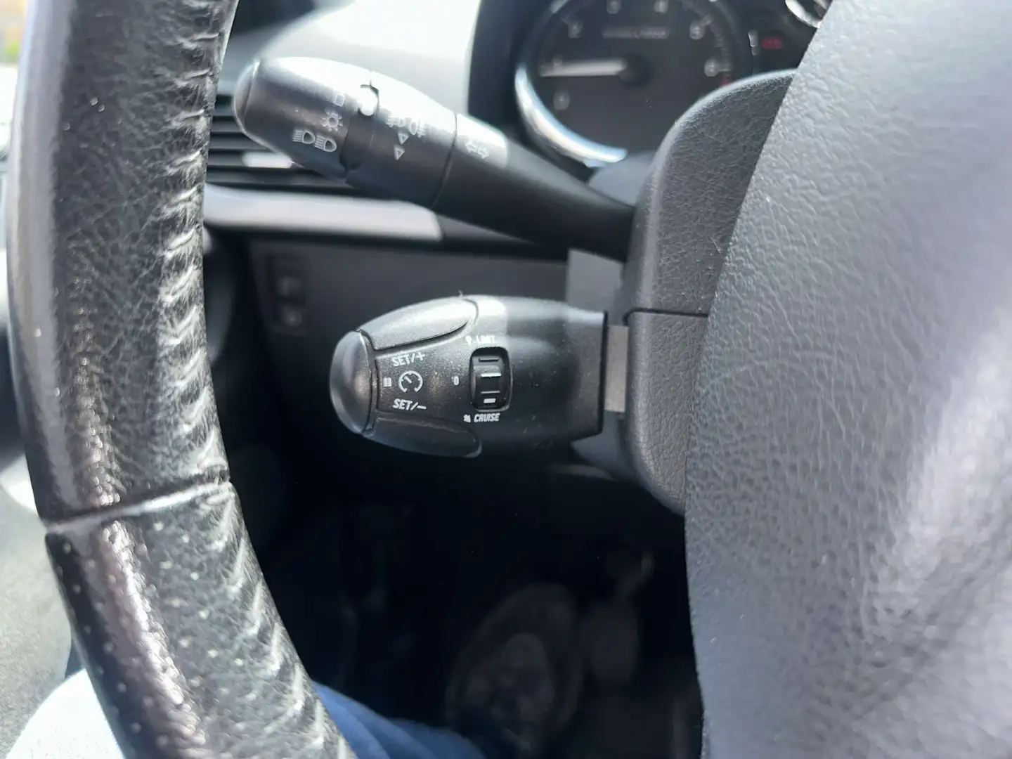 Peugeot 207 1.4i 16v - 2