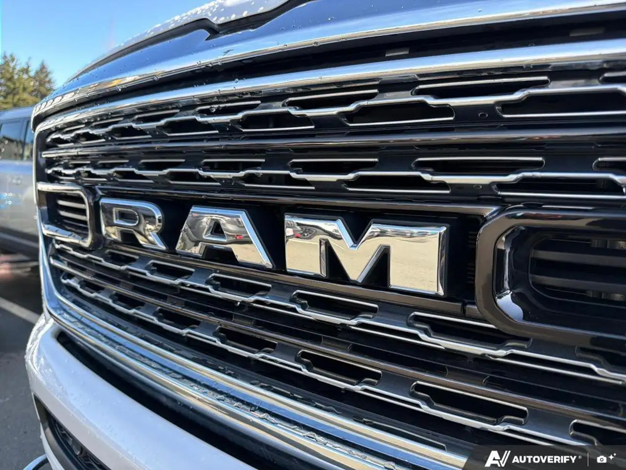 RAM 1500 снимка RAM 1500
