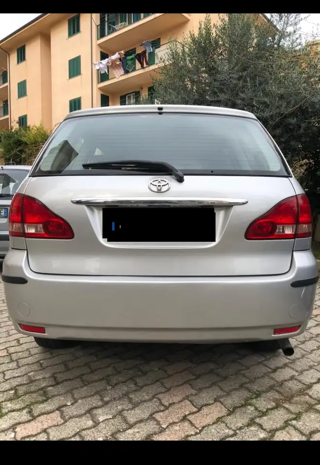 Toyota Avensis Verso Configura come autocarro, motore 2.0 diesel, foto 10