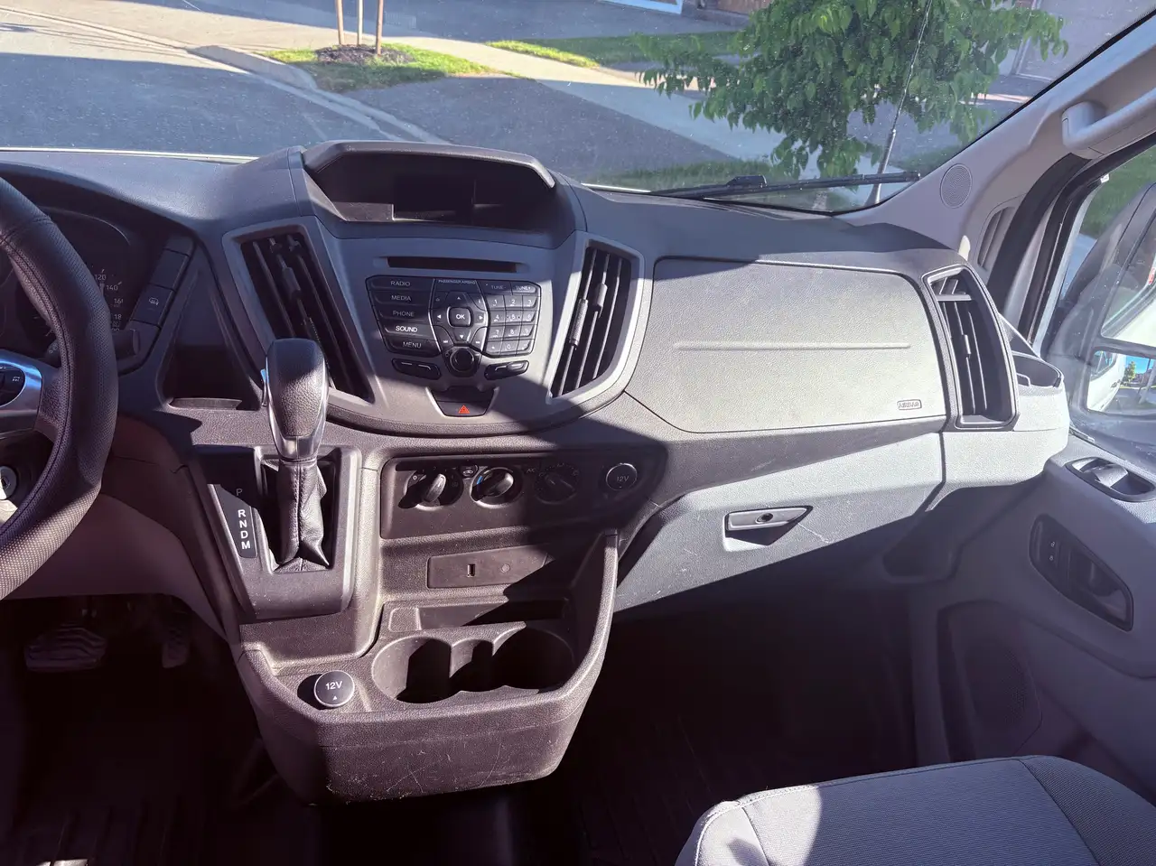 Ford Transit снимка Ford Transit