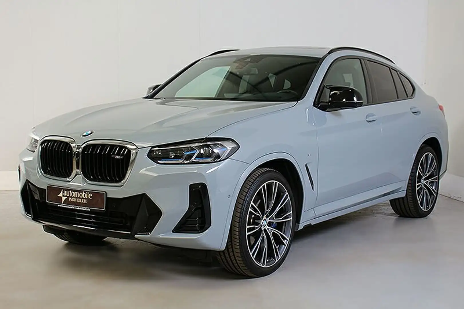 BMW X4 M 40i HuD H&K Laser Panorama LiveCockpit DAB Gri - 2