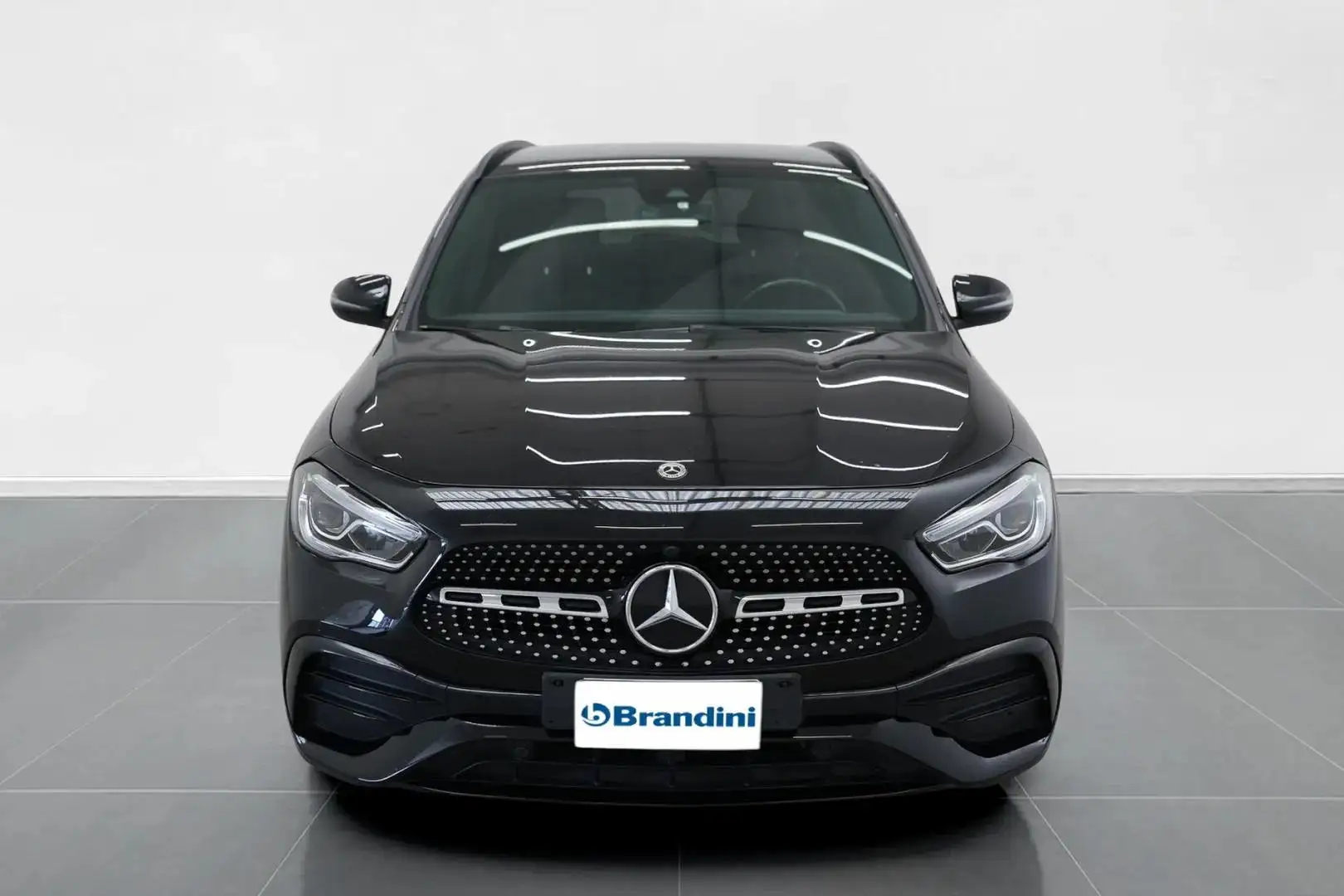 Mercedes-Benz GLA 200 200 d Premium auto Nero - 2