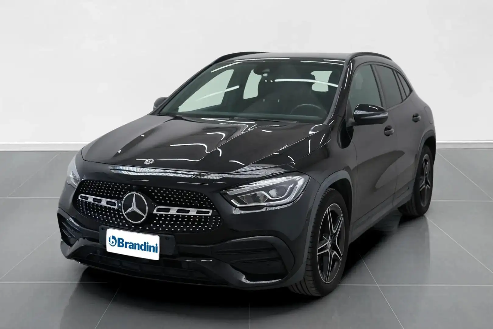 Mercedes-Benz GLA 200 200 d Premium auto Nero - 1