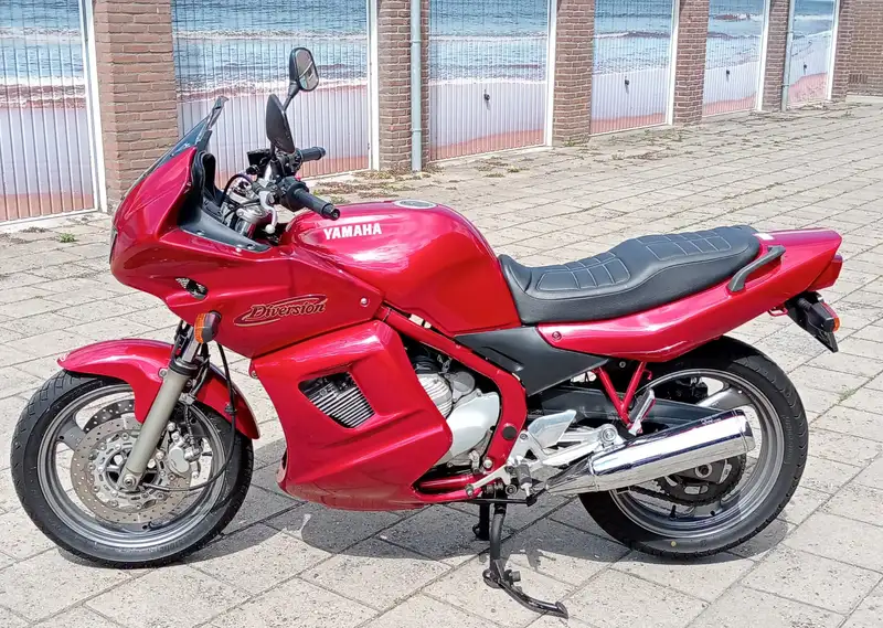 Yamaha XJ 600 - foto 7