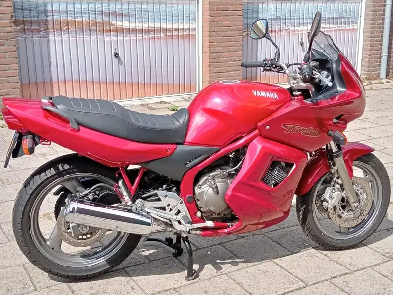 Yamaha XJ 600 - foto 2