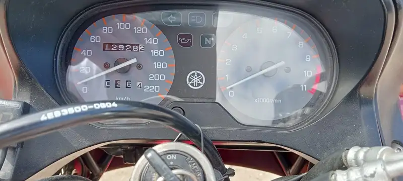 Yamaha XJ 600 - foto 6