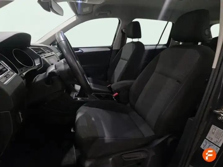 Volkswagen Tiguan Life 2.0 TDI (2021) 2022, foto 19