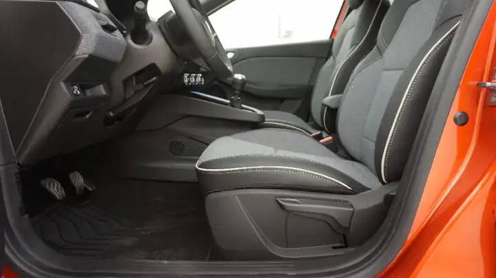 Renault Clio 2024, foto 22