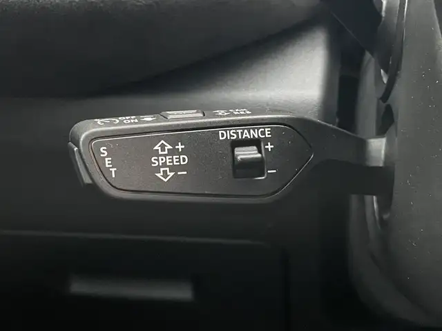 Audi Q5 view 14