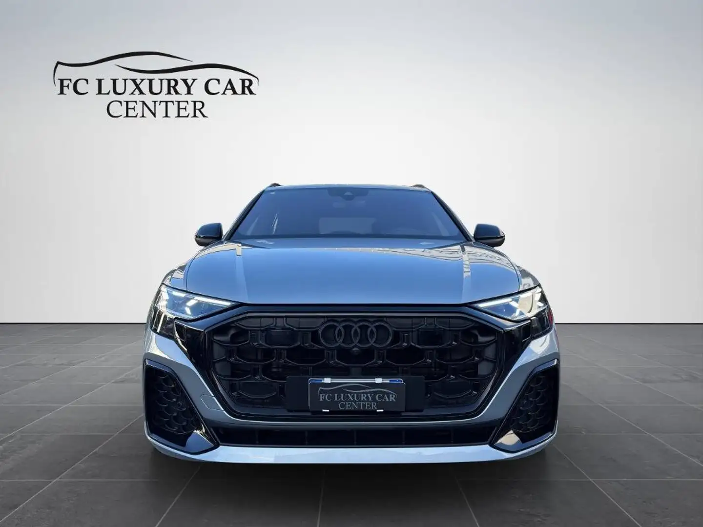 Audi Q8 3.0 TDI 286CV S line edition quattro Garanzia Audi Plateado - 2