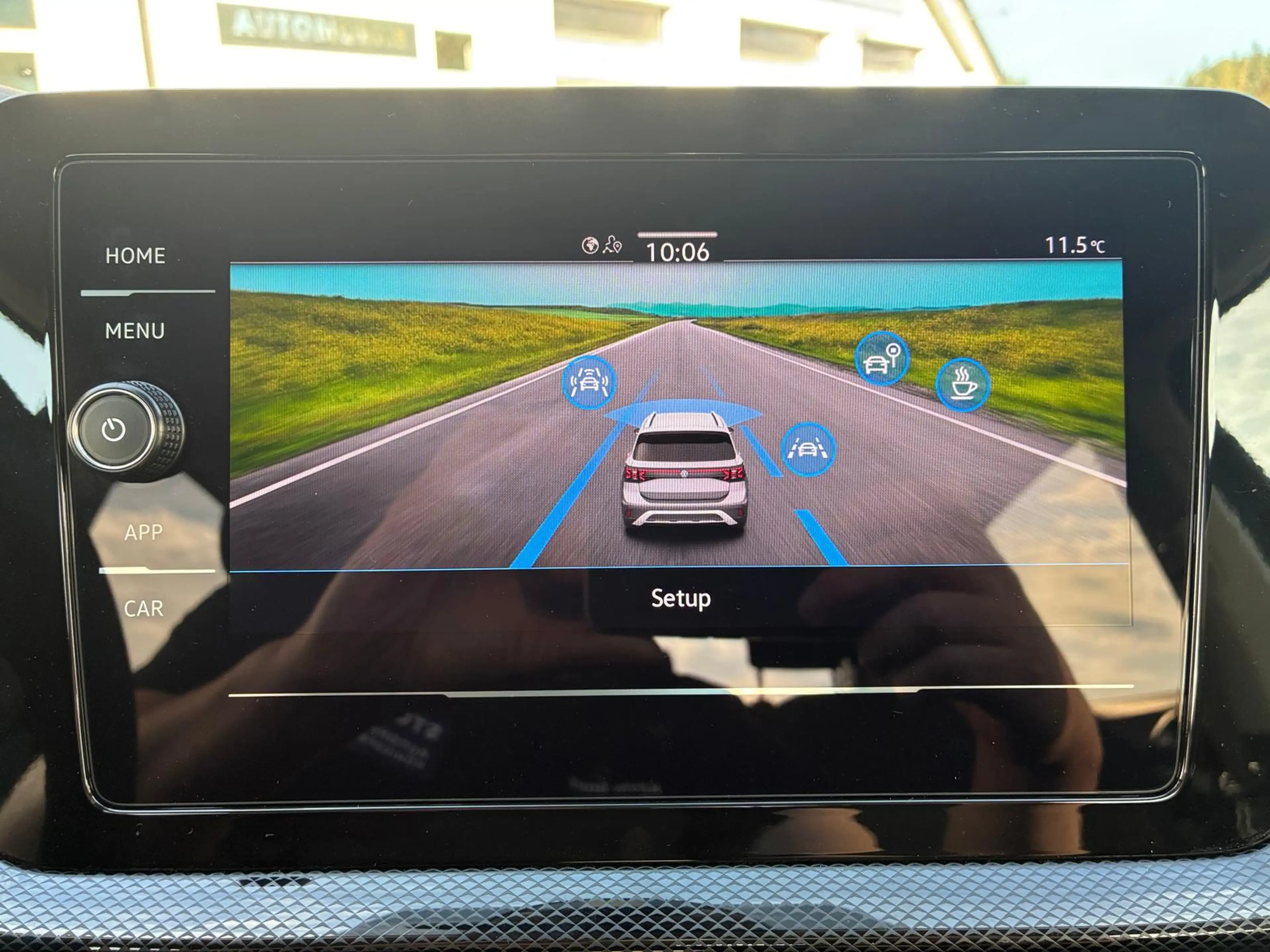 Volkswagen T-Cross 1.5 TSI DSG LIFE KAMERA SHZ LED APP-CONN — photo 24