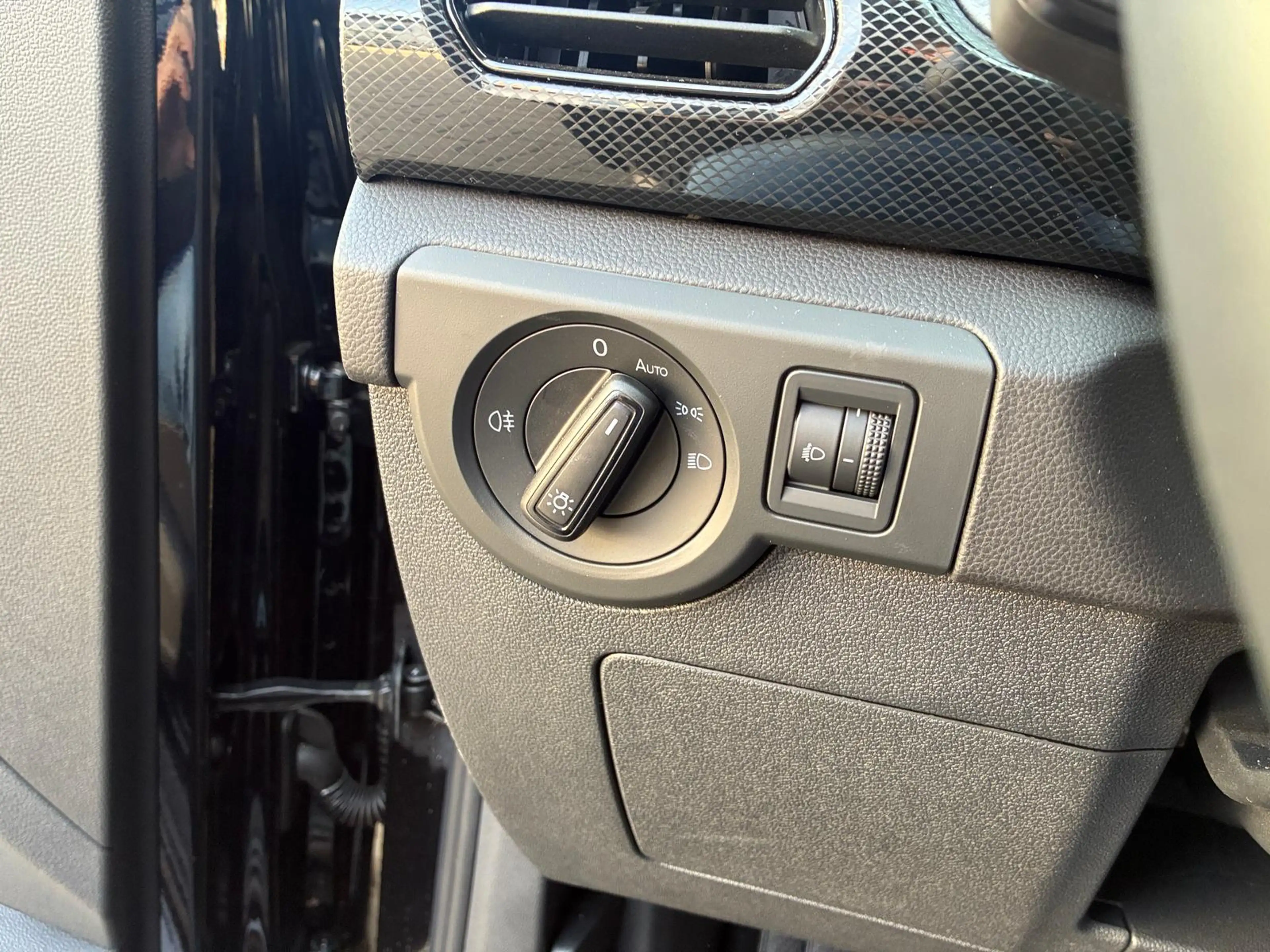Volkswagen T-Cross 1.5 TSI DSG LIFE KAMERA SHZ LED APP-CONN — photo 10
