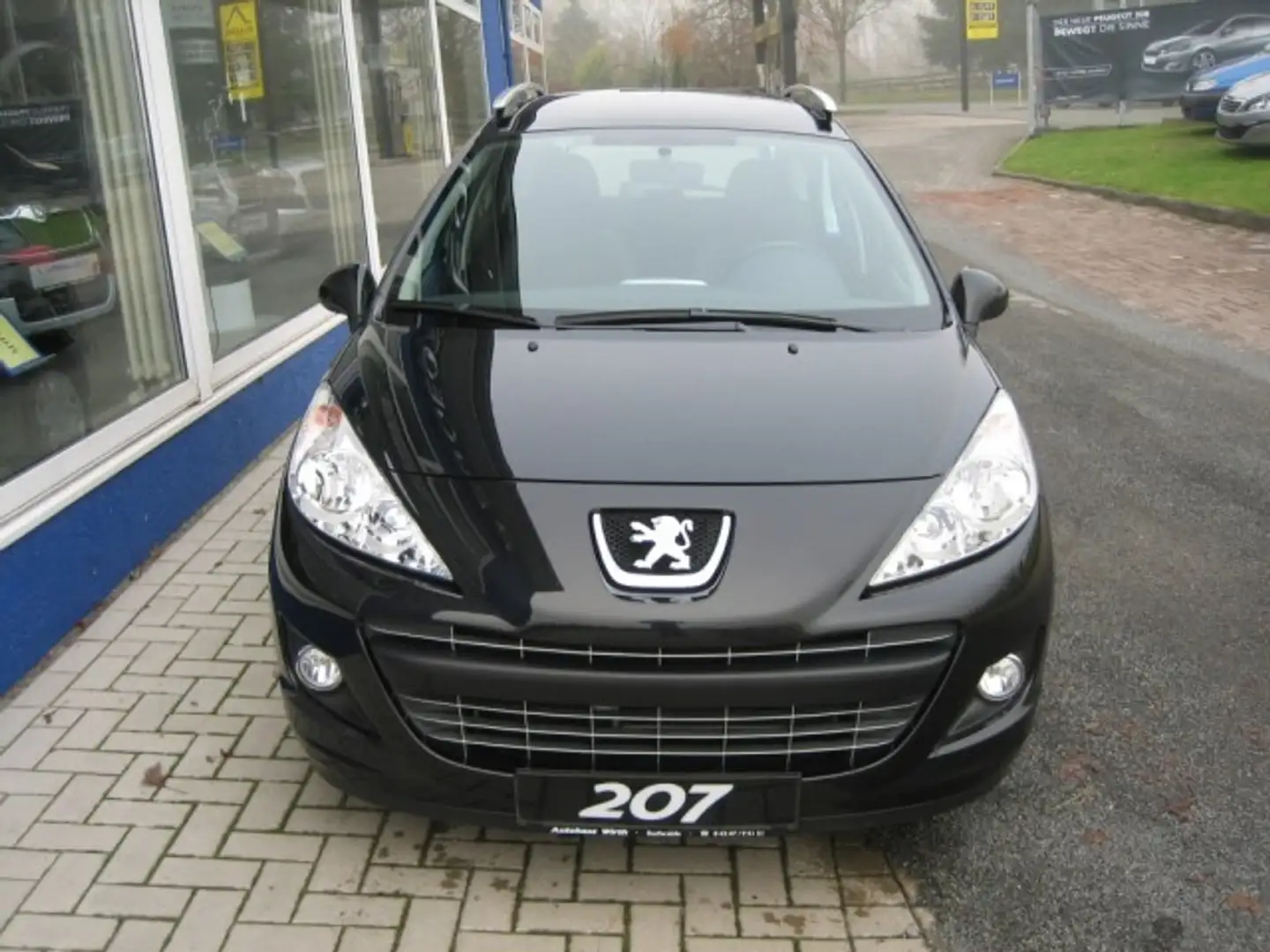 Peugeot 207 SW 95 VTi Tendance KLIMA+PANORAMA Schwarz - 2