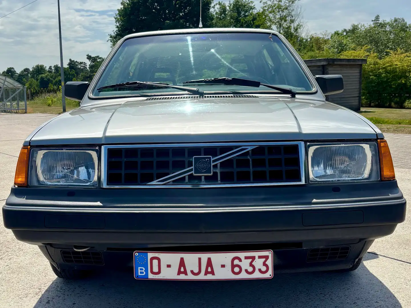 Volvo 360 Grau - 2