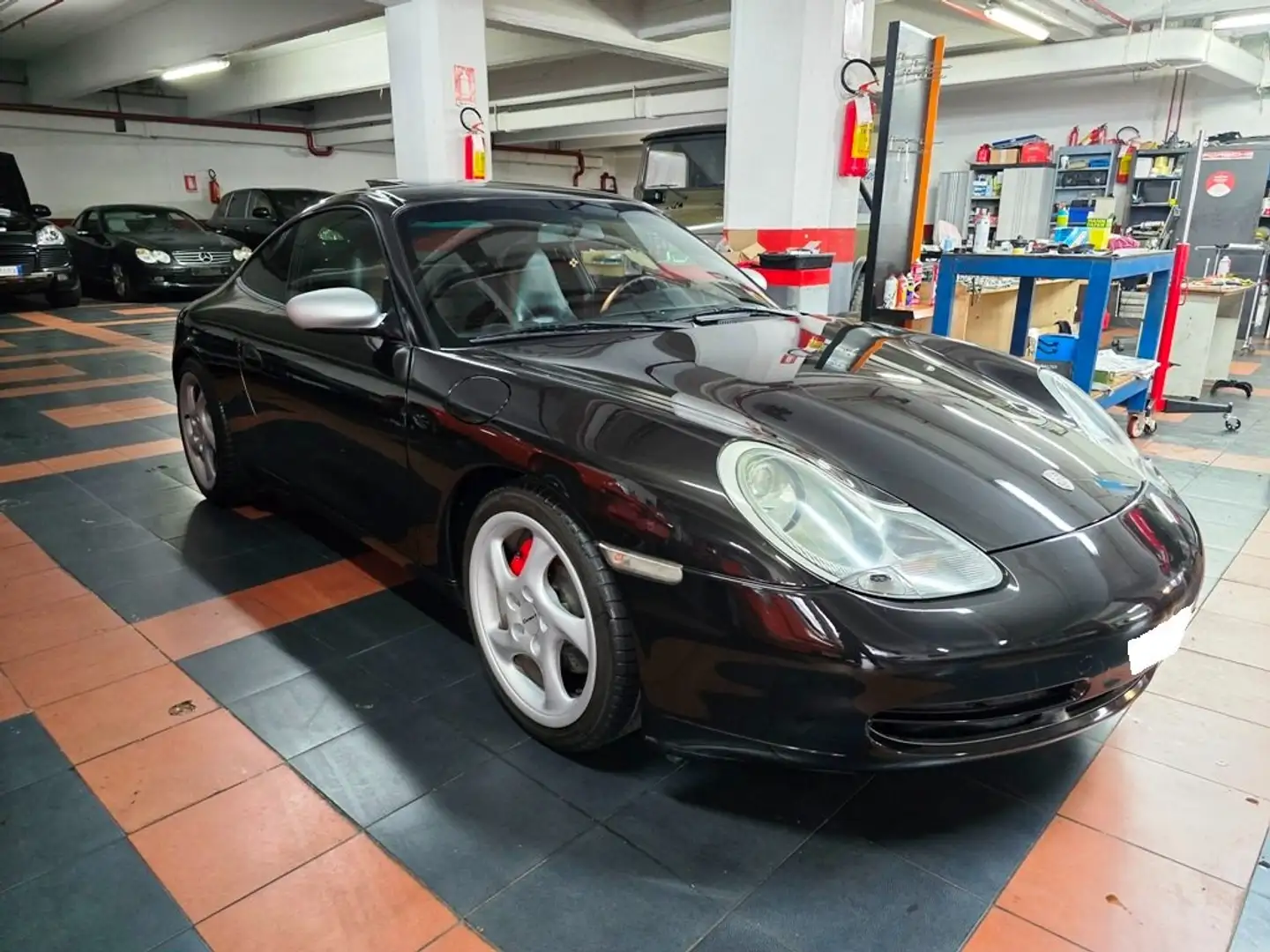 Porsche 996 Coupe 3.4 Carrera 4 TIPTRONIK/XENO/TETTO/CRS/ Schwarz - 1