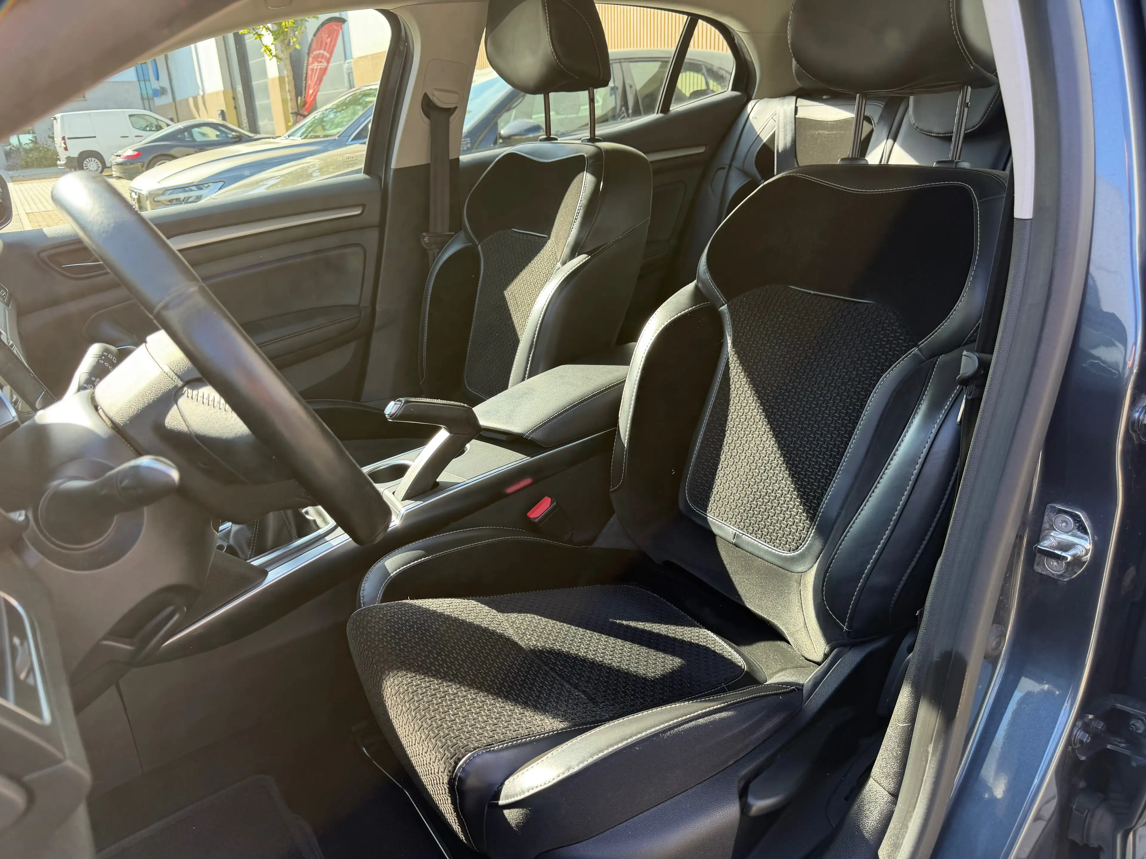 Renault Megane 1.2 TCe Energy Intens / Garantie 12 mois — photo 10