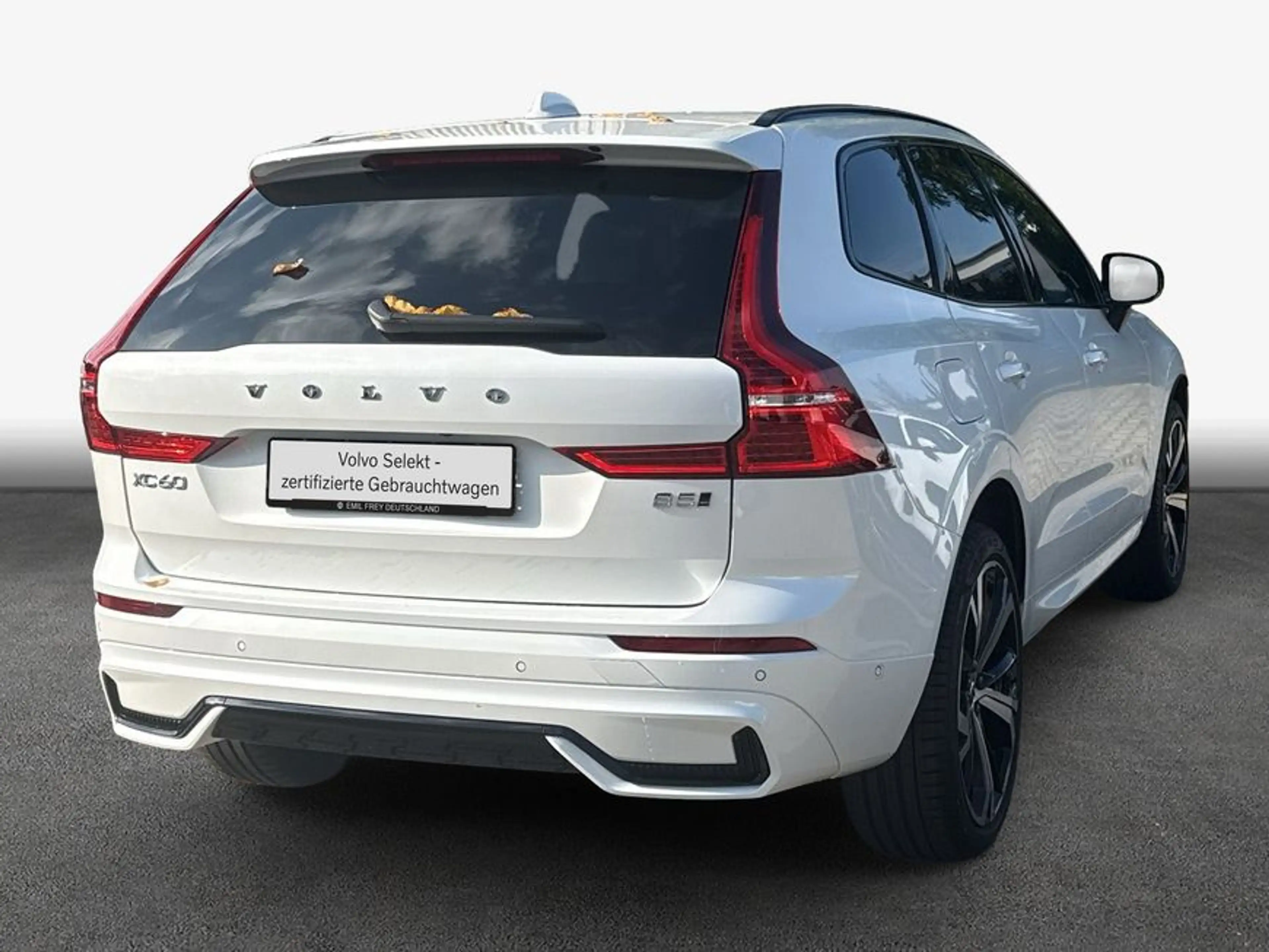 Volvo XC60 XC60 B5 B AWD Ultimate Dark — photo 4
