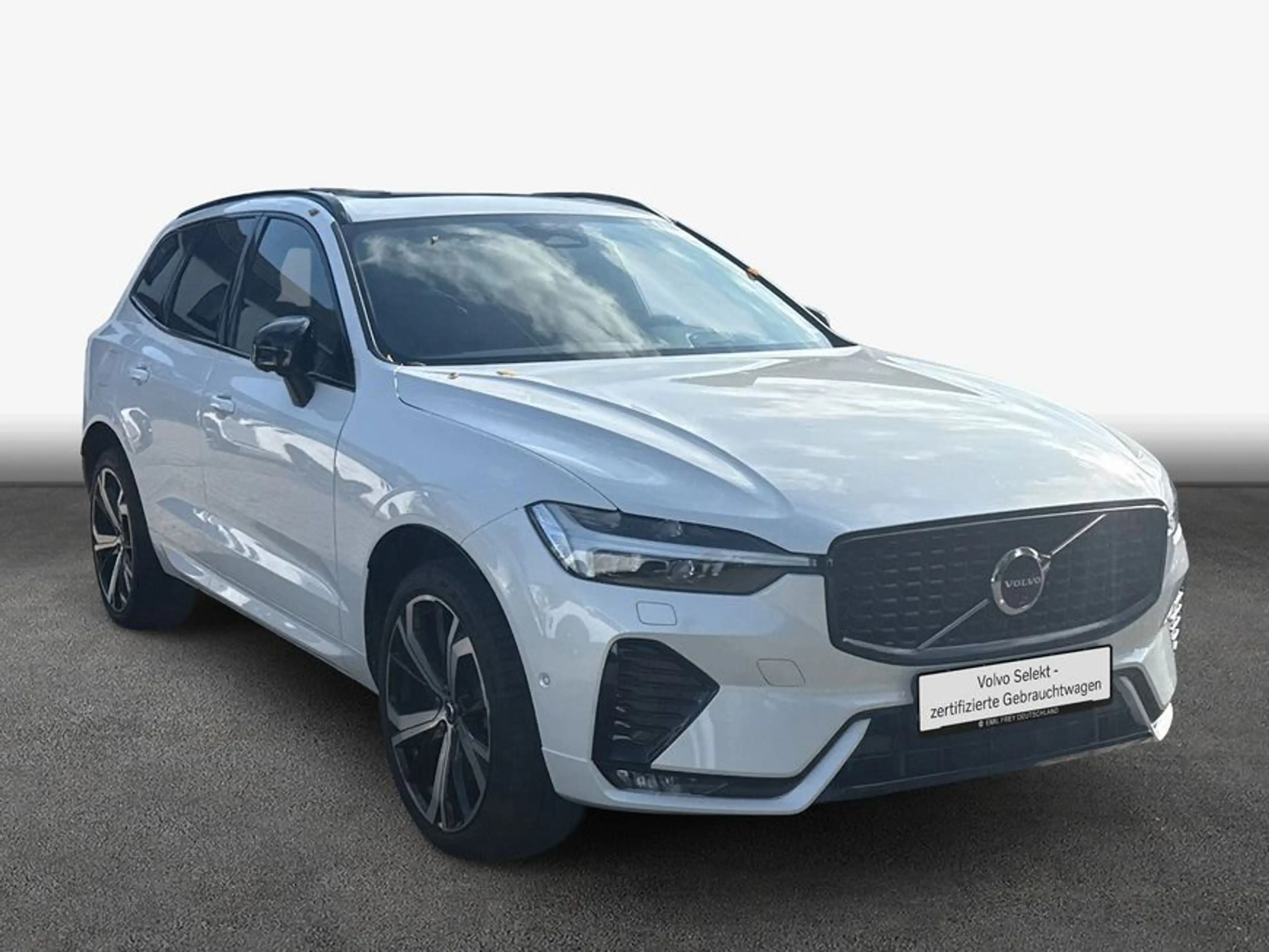 Volvo XC60 XC60 B5 B AWD Ultimate Dark — photo 3