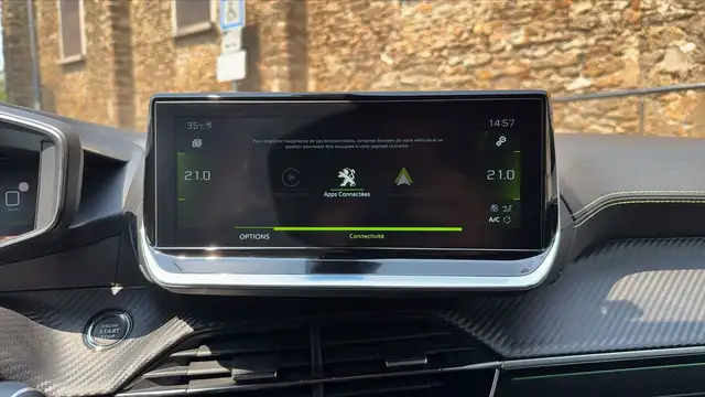 Peugeot 208 view 24