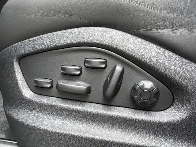 Porsche Cayenne view 15