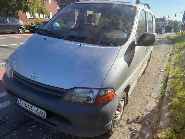 Toyota Hiace 2.4 D S