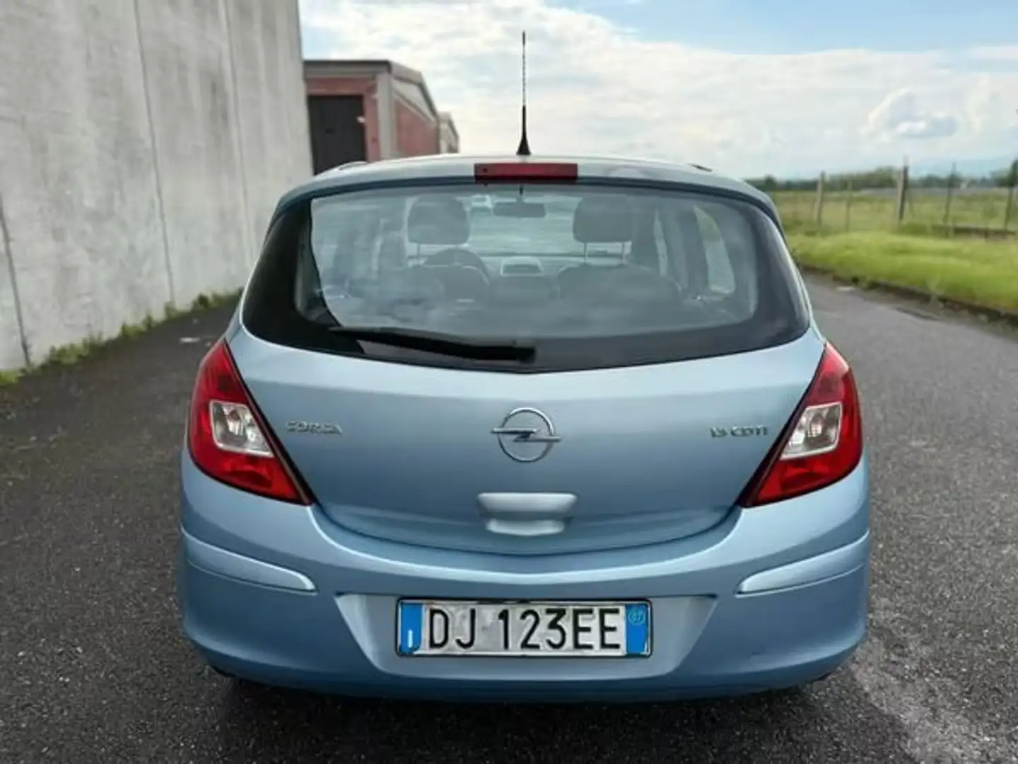 Opel Corsa Corsa 4p 1.5d Swing Verde - 1