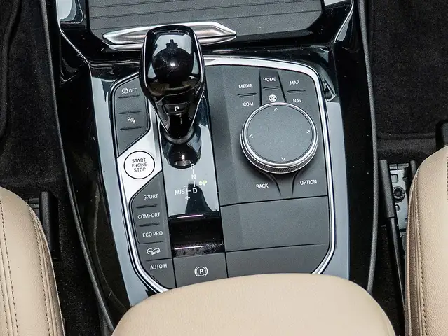BMW X3 view 10