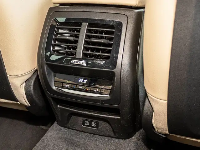 BMW X3 view 18