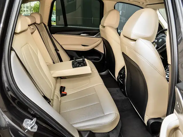 BMW X3 view 17