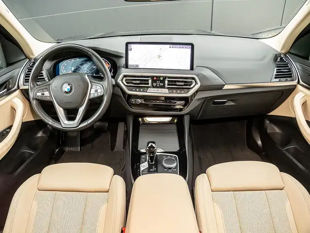 BMW X3 view 5