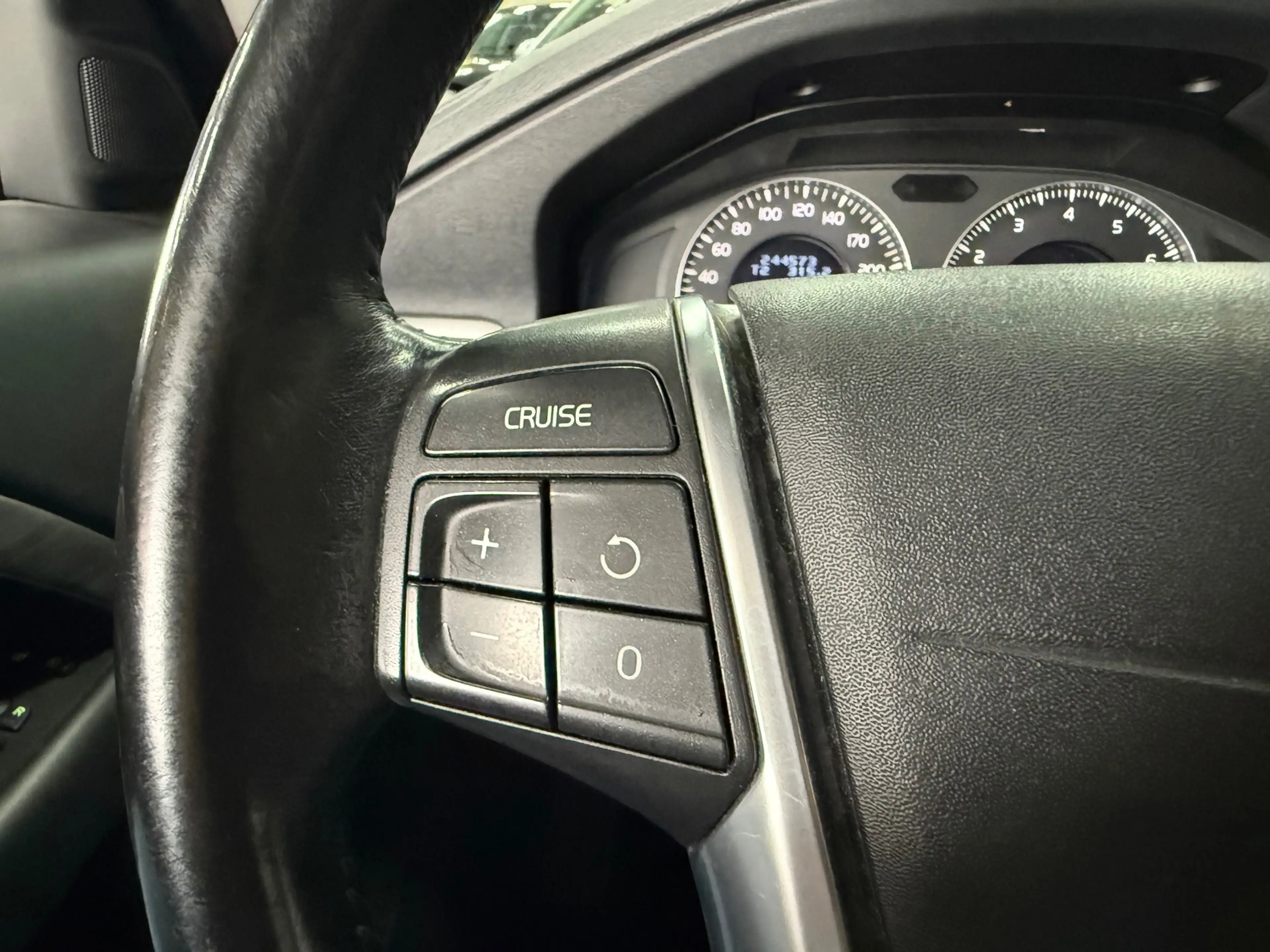 Volvo V70 2.5T AUTOMAAT LEDER/XENON/CLIMA! NETTE STAAT! — photo 15