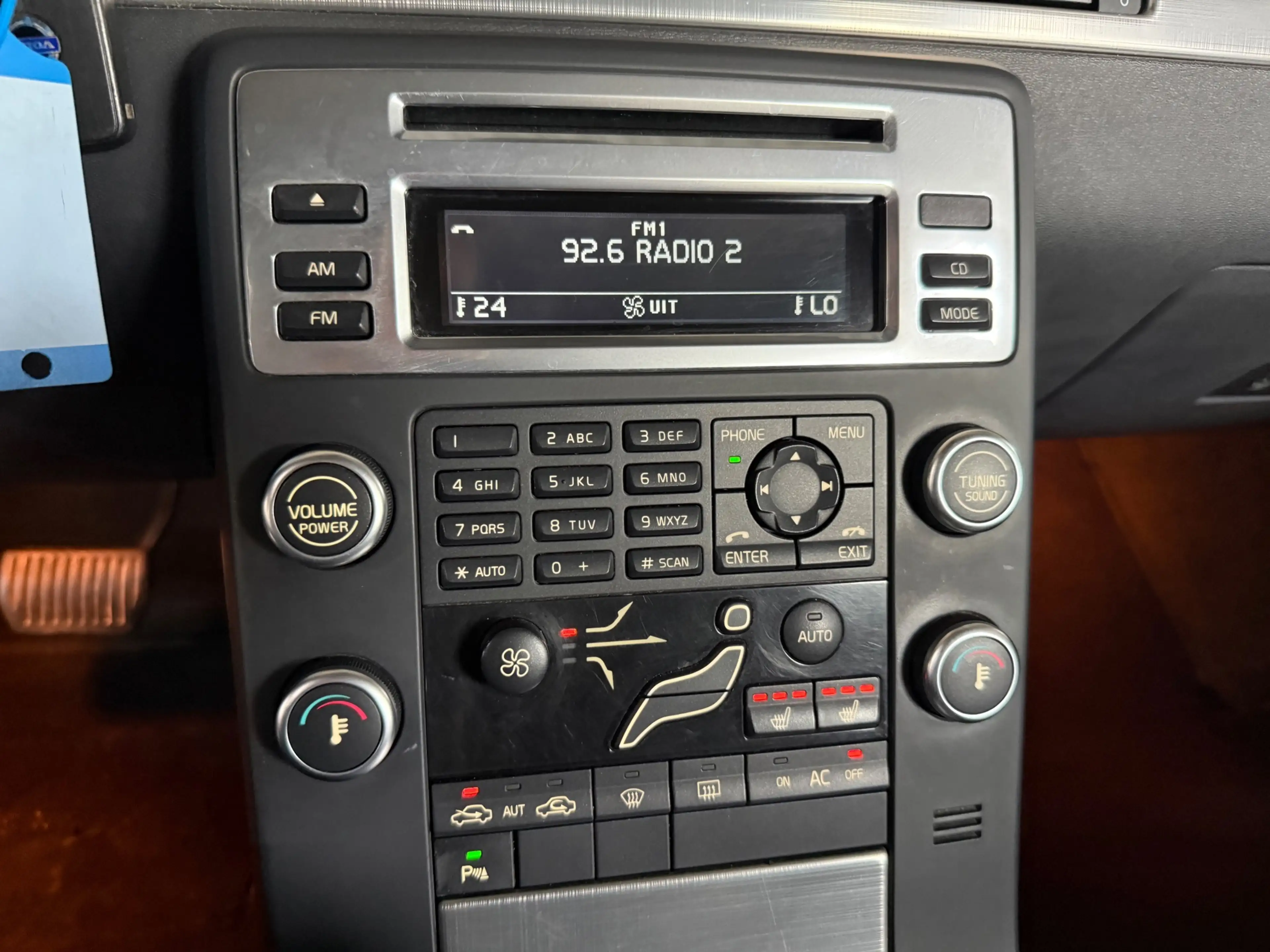 Volvo V70 2.5T AUTOMAAT LEDER/XENON/CLIMA! NETTE STAAT! — photo 13