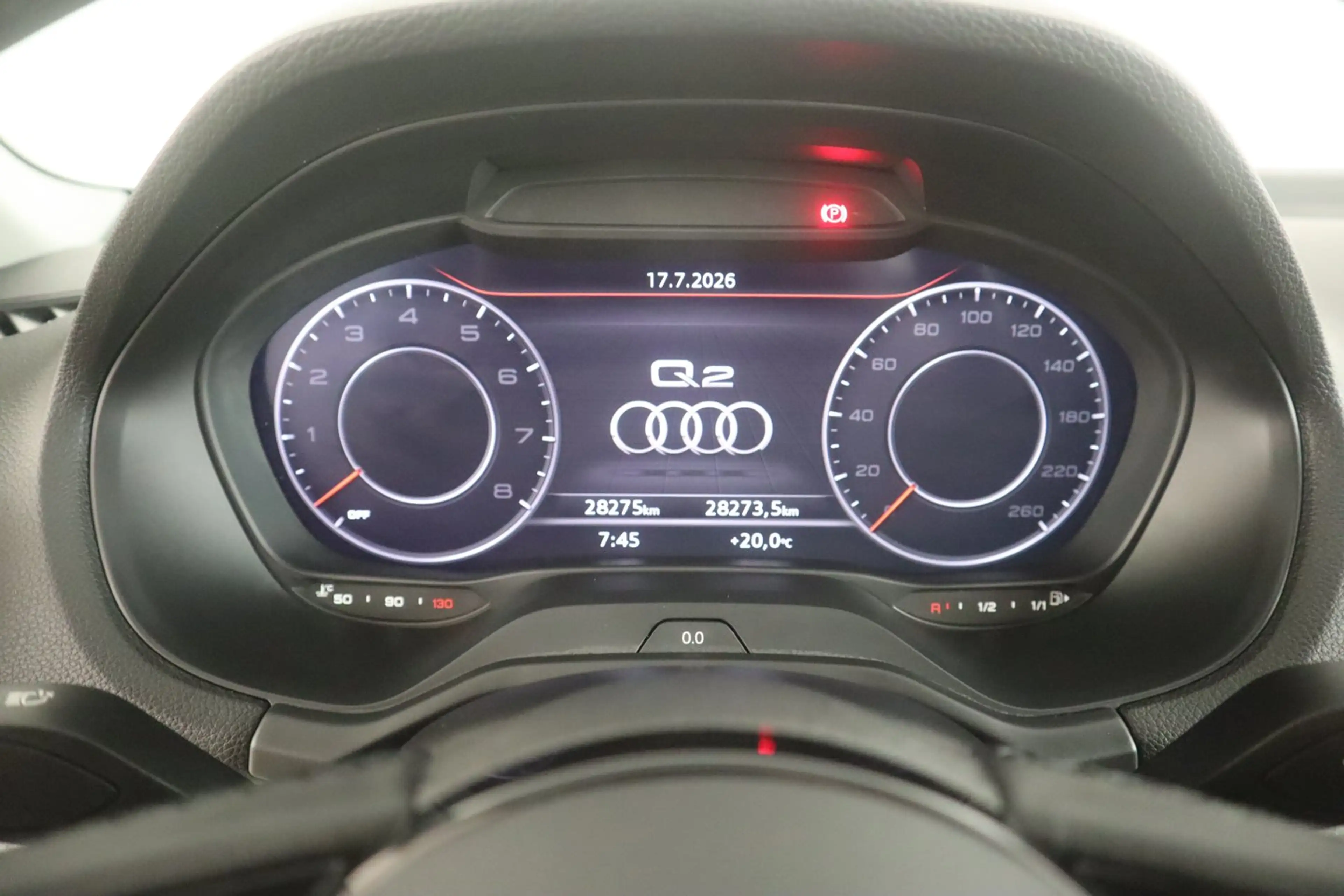 Audi Q2 35 TFSI intense — photo 13