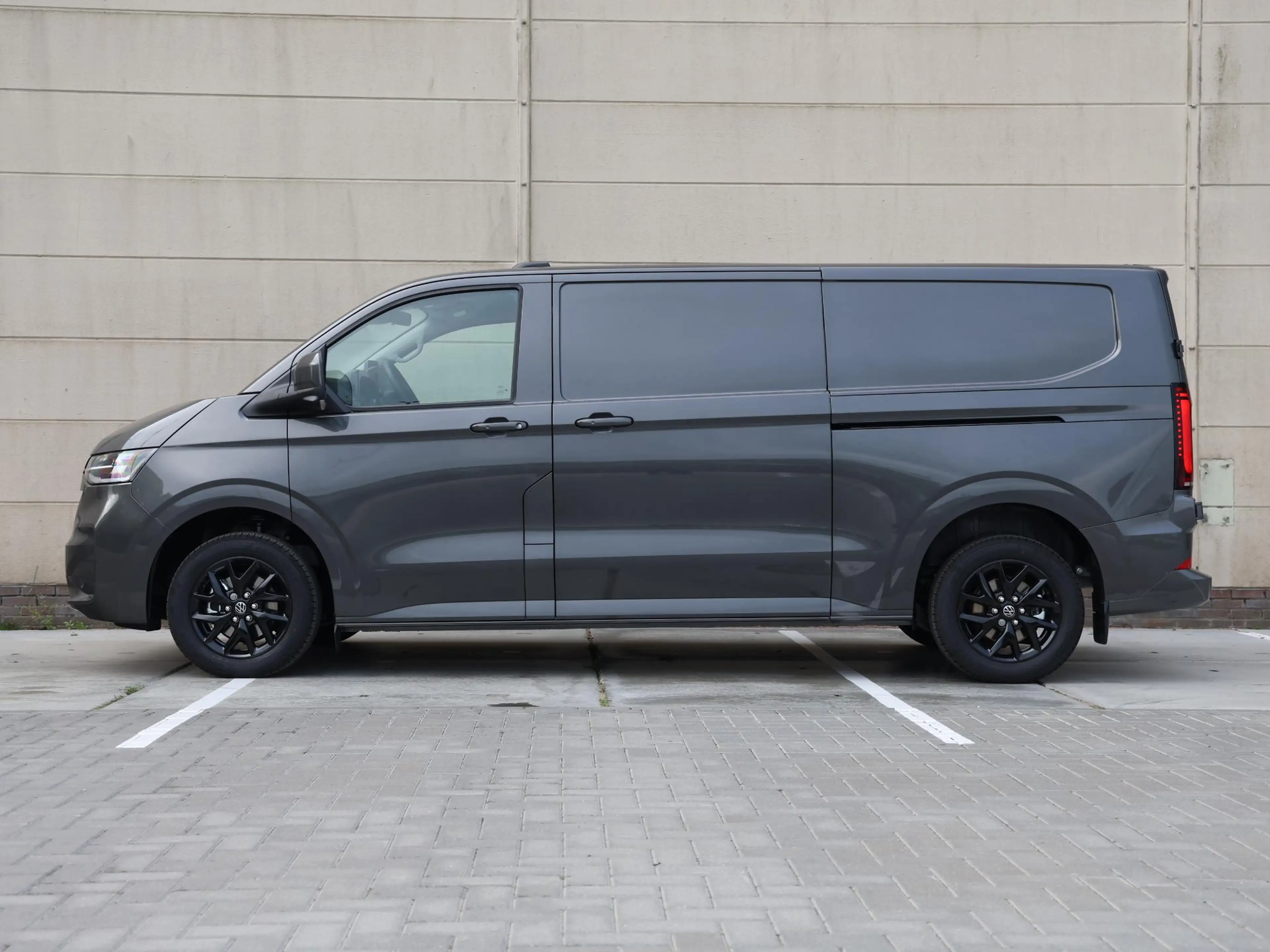 Volkswagen Transporter e-Transporter Bulli L2 71 kWh 218PK | Navigatie | — photo 10