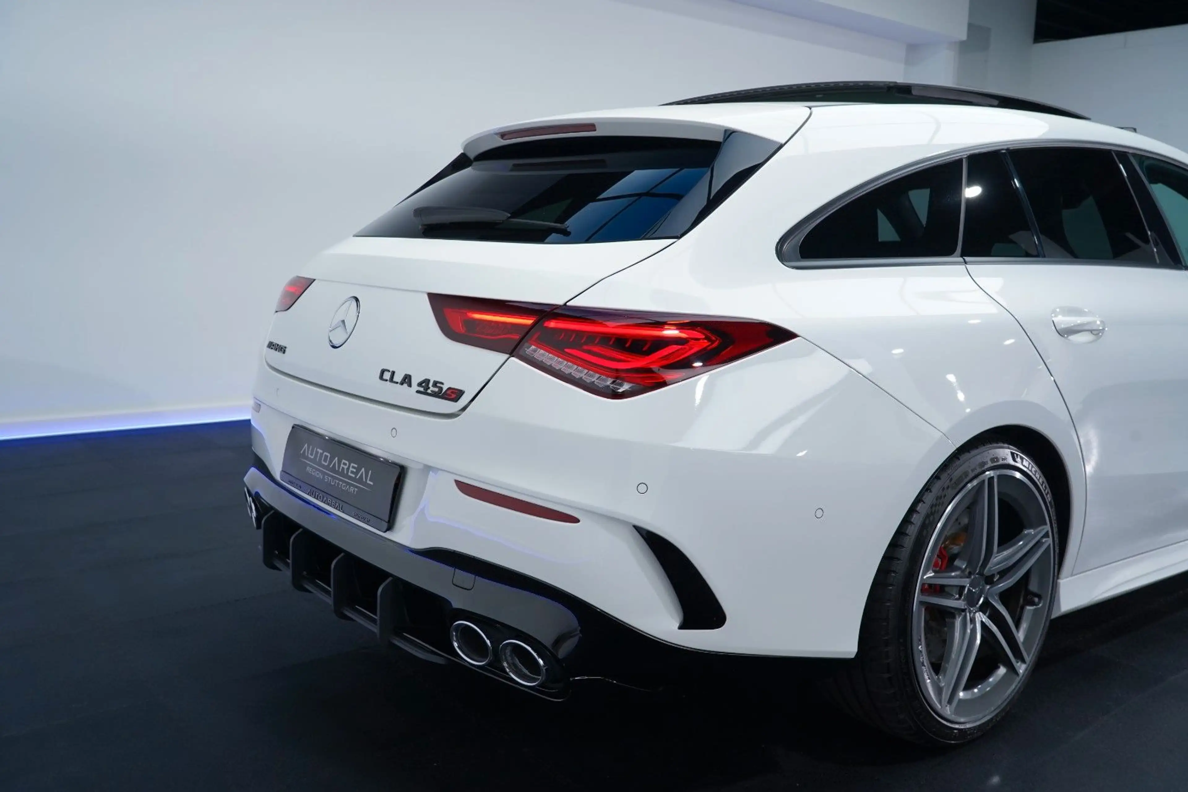 Mercedes-Benz CLA 45 AMG Shooting Brake 8G/LED/PANO/KAM/AMBIEN — photo 5