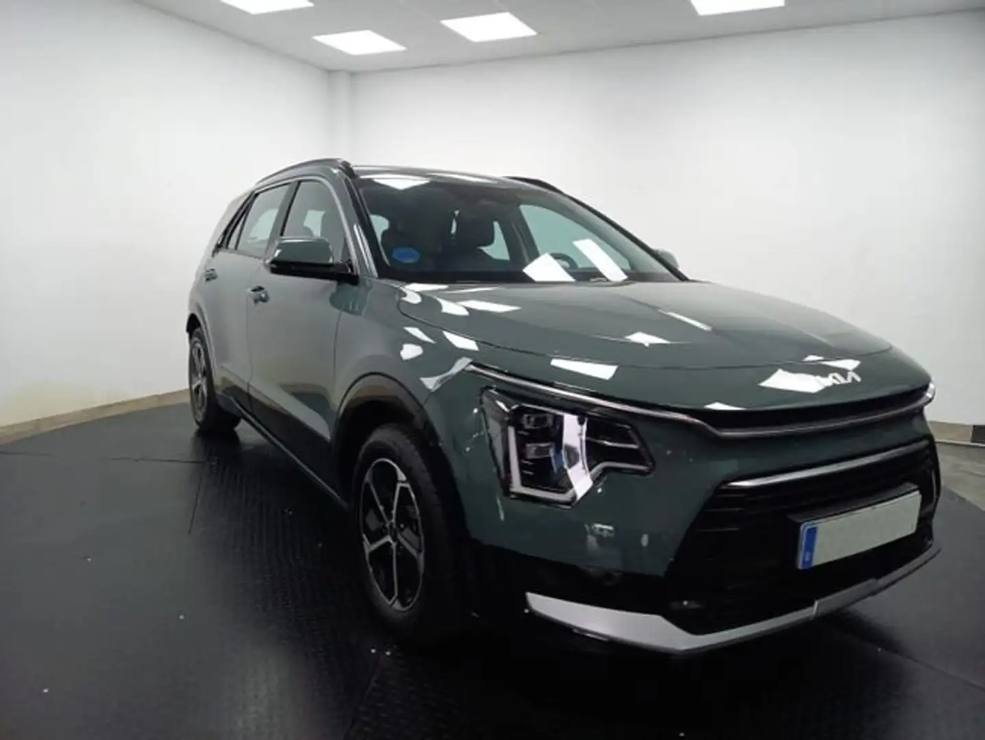 Kia Niro CROSSOVER 1.6 GDI PHEV 135KW (183CV) DRI Verde - 2