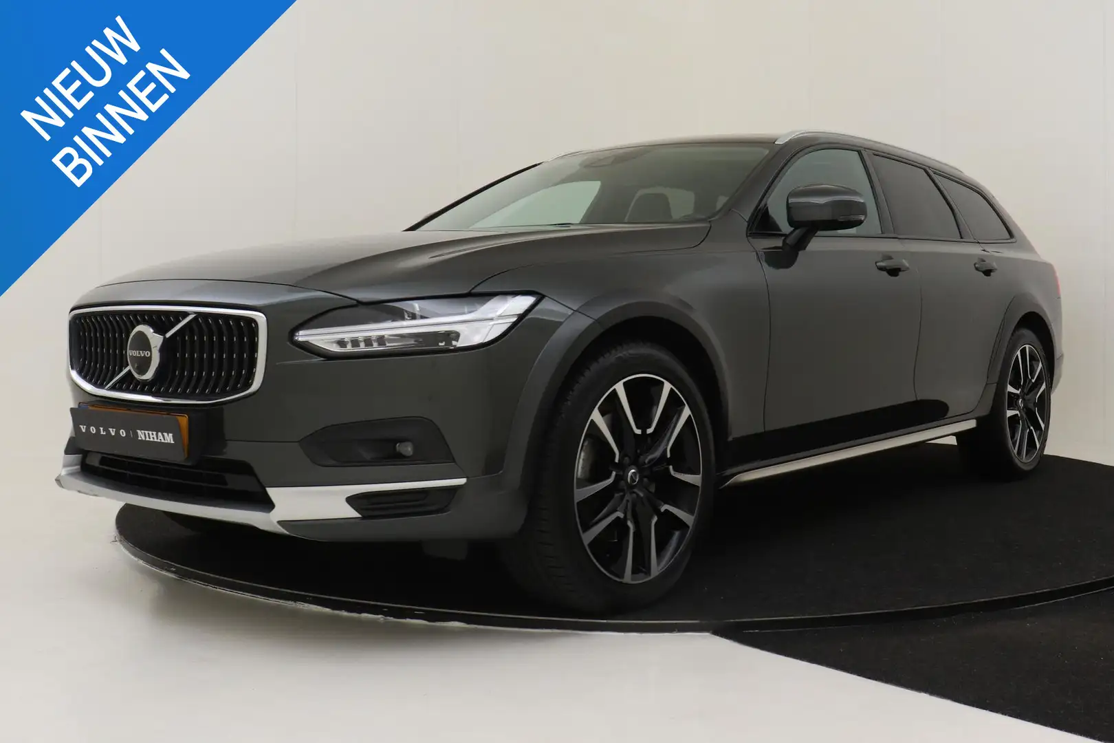Volvo V90 Cross Country B5 (M-HYBRID) AWD PRO -PANO.DAK|HARMAN/KARDON|360° Gris - 1