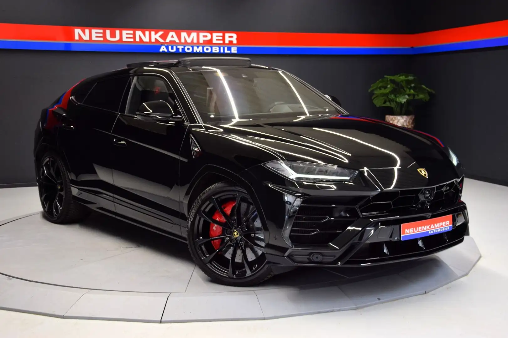 Lamborghini Urus Promi Vorbesitz - Dt. Nationalspieler3xTV Schwarz - 1