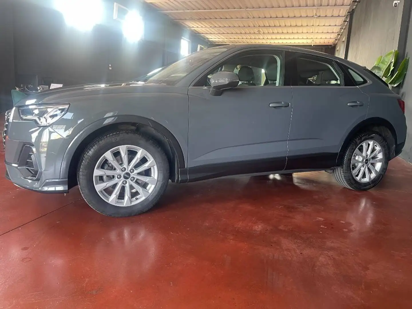 Audi Q3 35 2.0 tdi Business Plus s-tronic Gris - 1