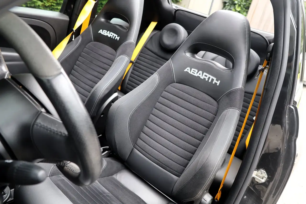 Abarth 595C 2021 — фото 15