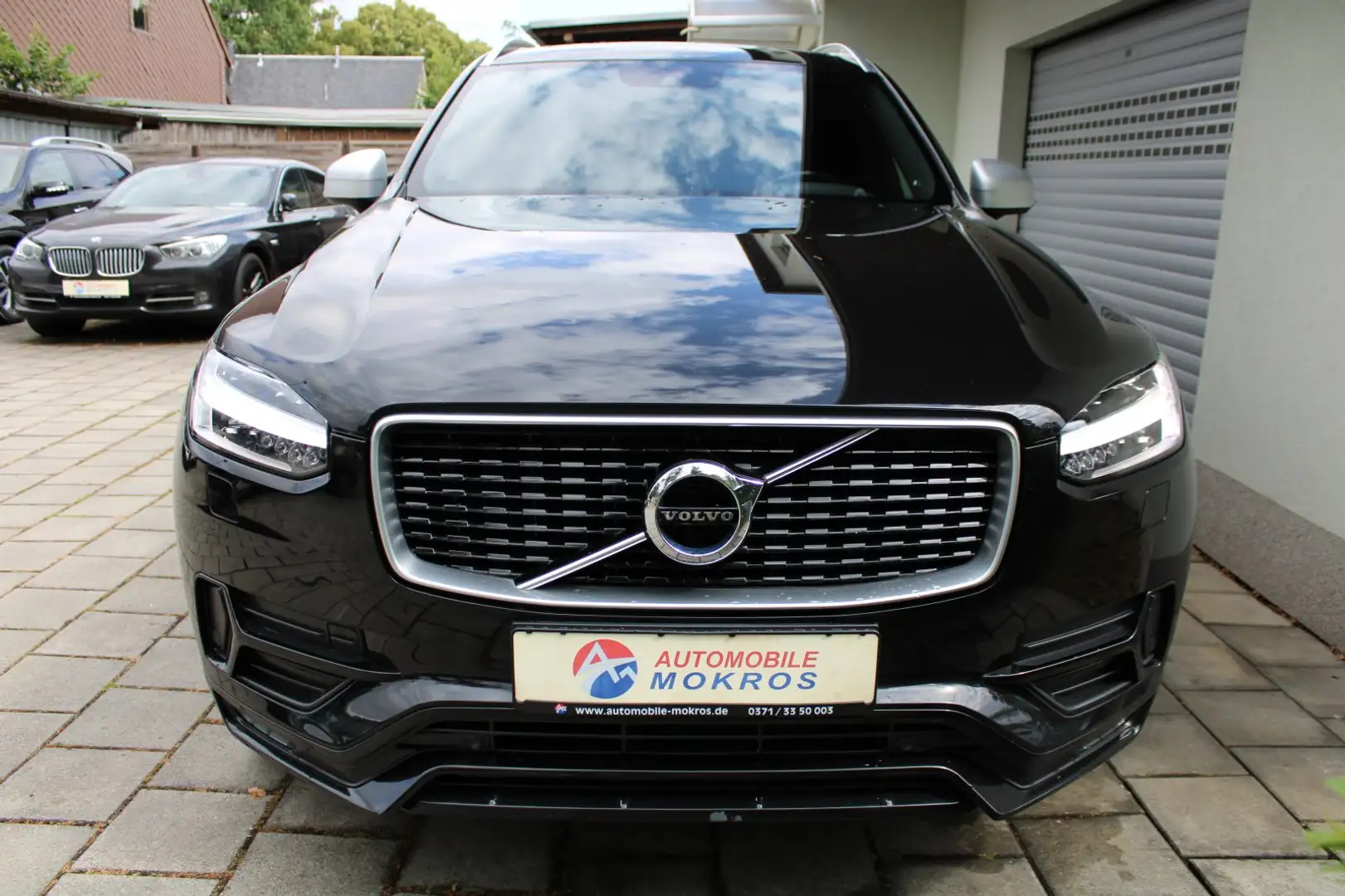 Volvo XC90 D5 AWD Geartronic R-Design Four-C LED Navi Leder H Schwarz - 2